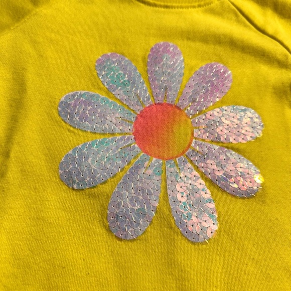 3t girls sweatshirt 🌸✨💛 - Picture 2 of 3